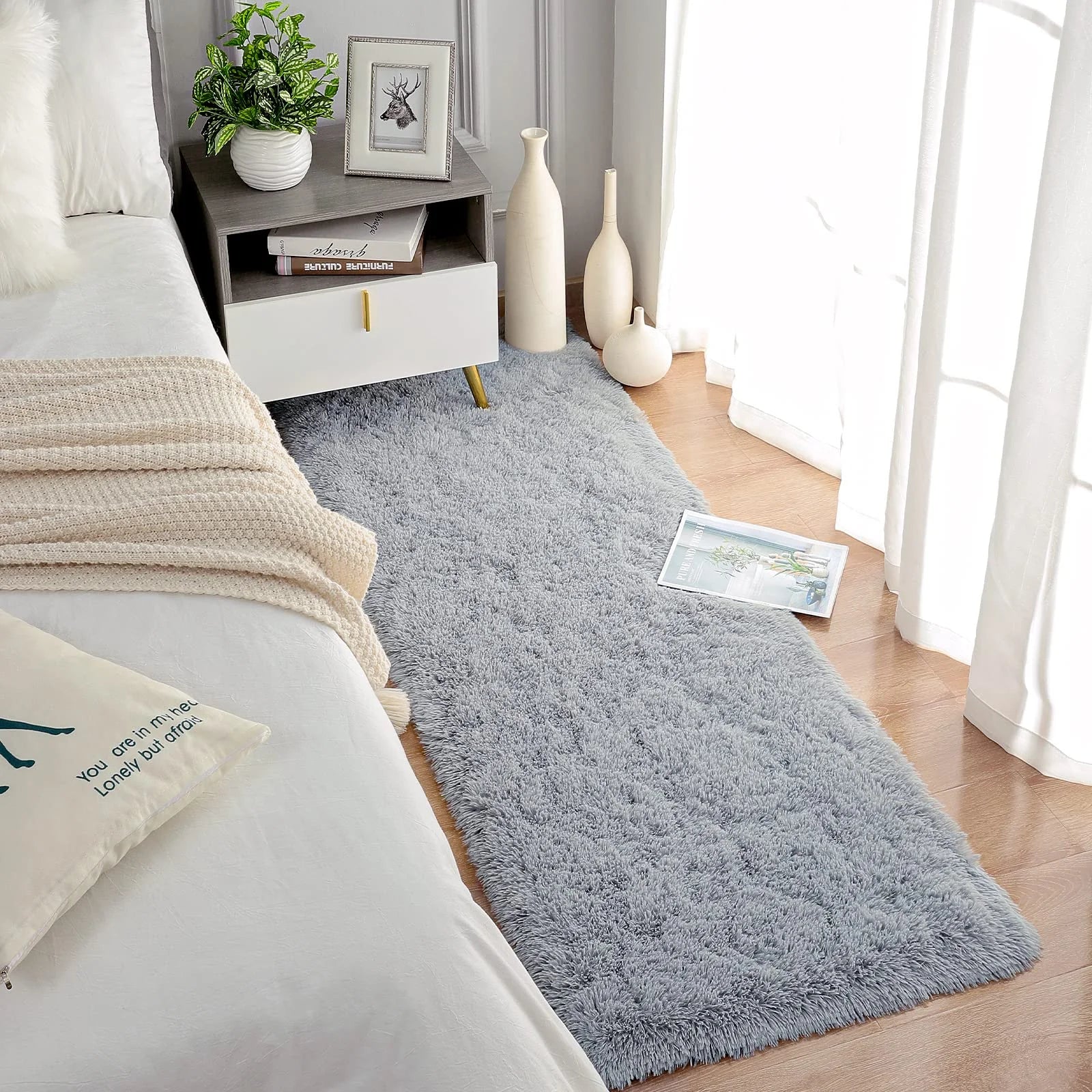 VIKAMA Soft Running Rug, Plush And Fluffy Bedroom And Living Room Carpet, Nursery And Children's Room Floor Mat For Home Decor